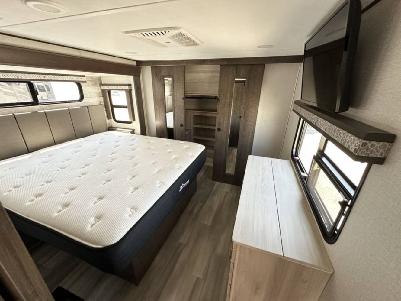 A photo of this 2021 Alliance Rv Paradigm 310RL
