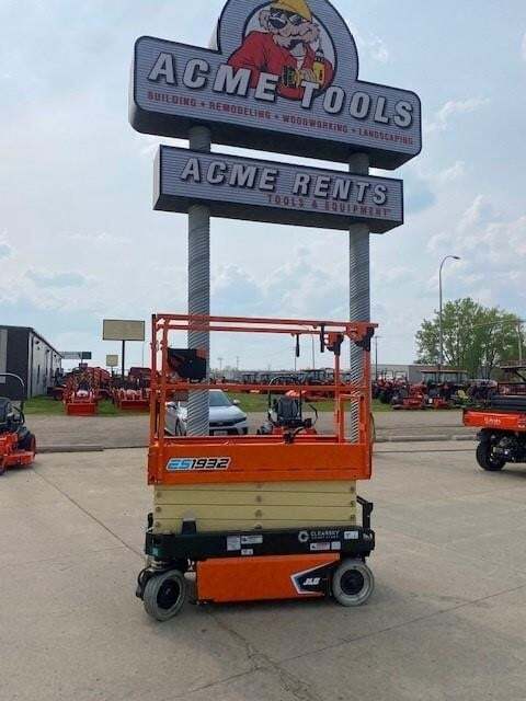 2024 JLG ES1932 in Minot, ND