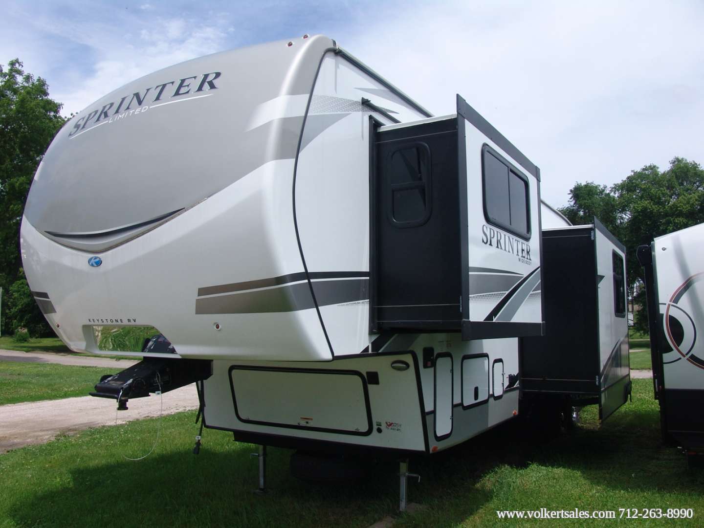 2024 Keystone Sprinter Limited 3670FLS RV