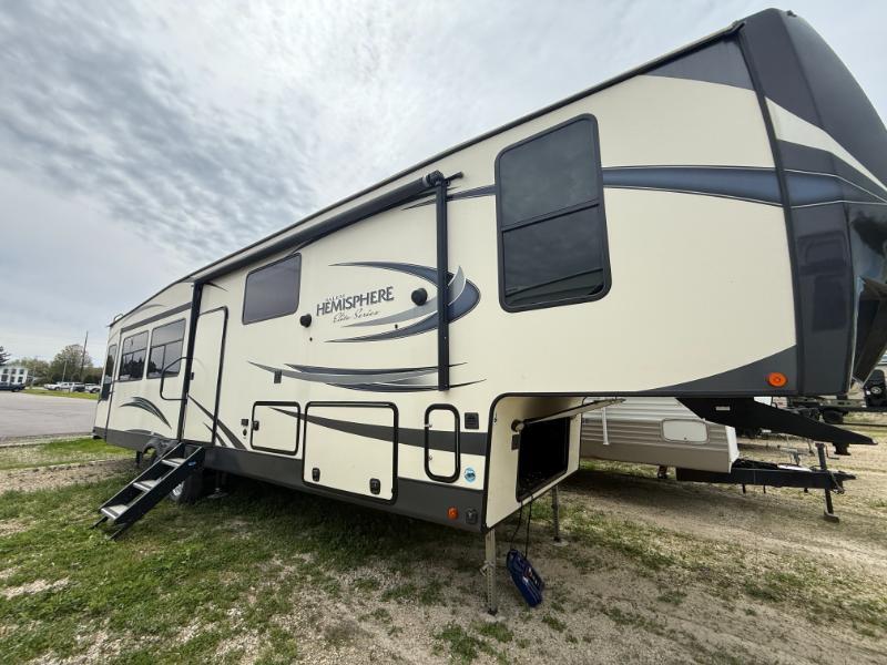 2020 Forest River Salem Hemisphere Elite Series 34RL in janesville WI