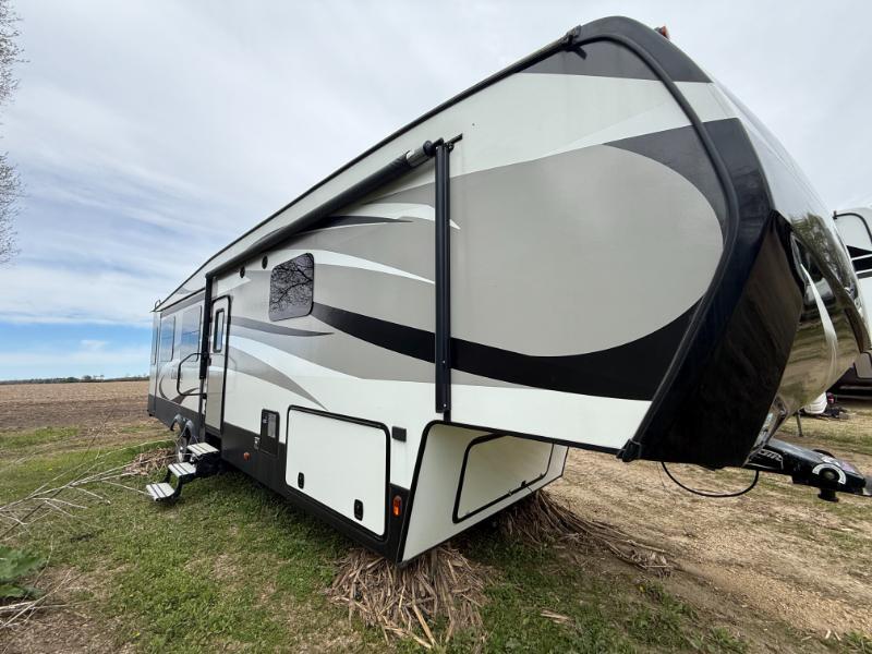 2016 Keystone Laredo 350FB in janesville WI