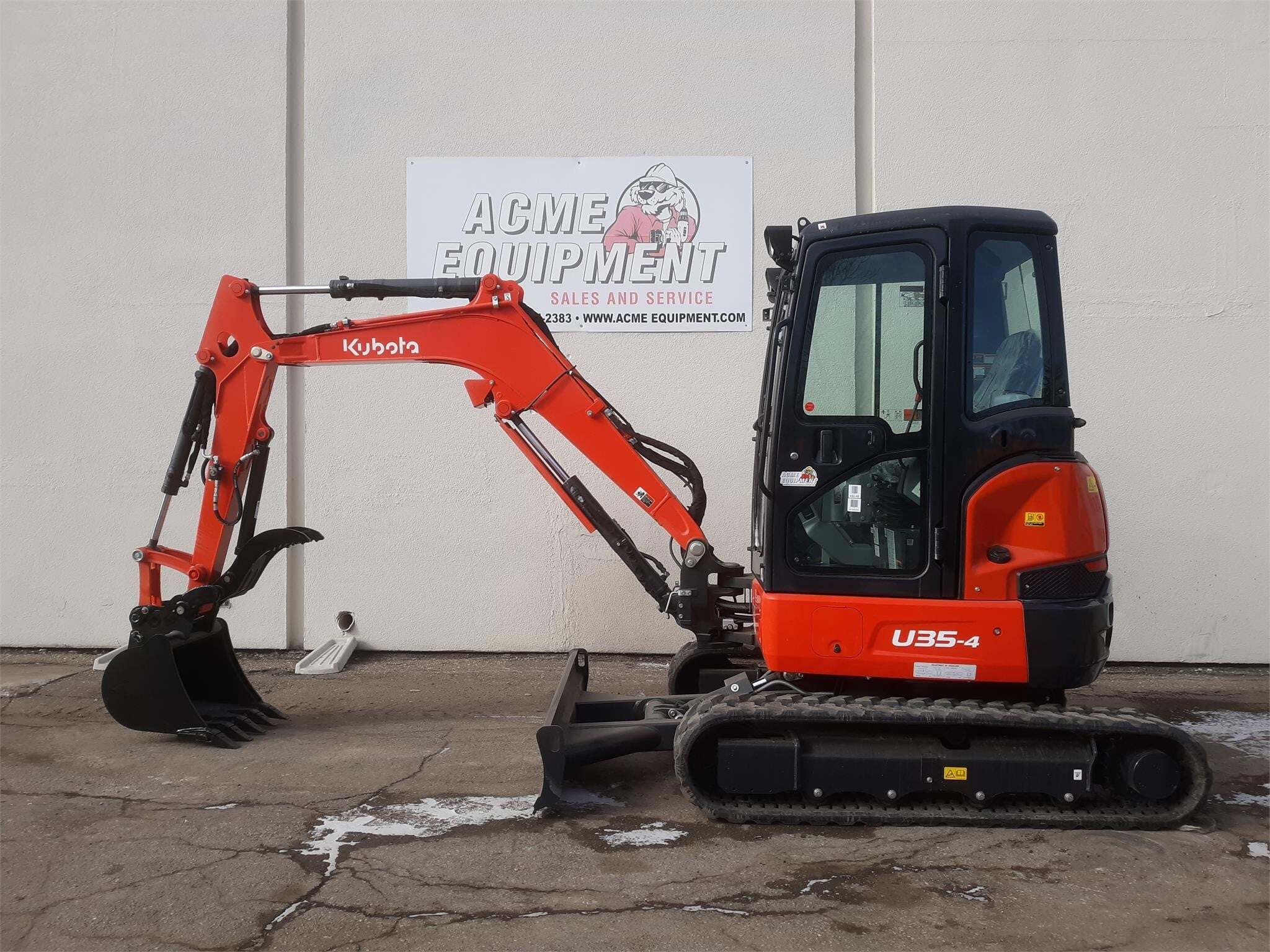 KUBOTA U35-4 in Grand Forks, ND