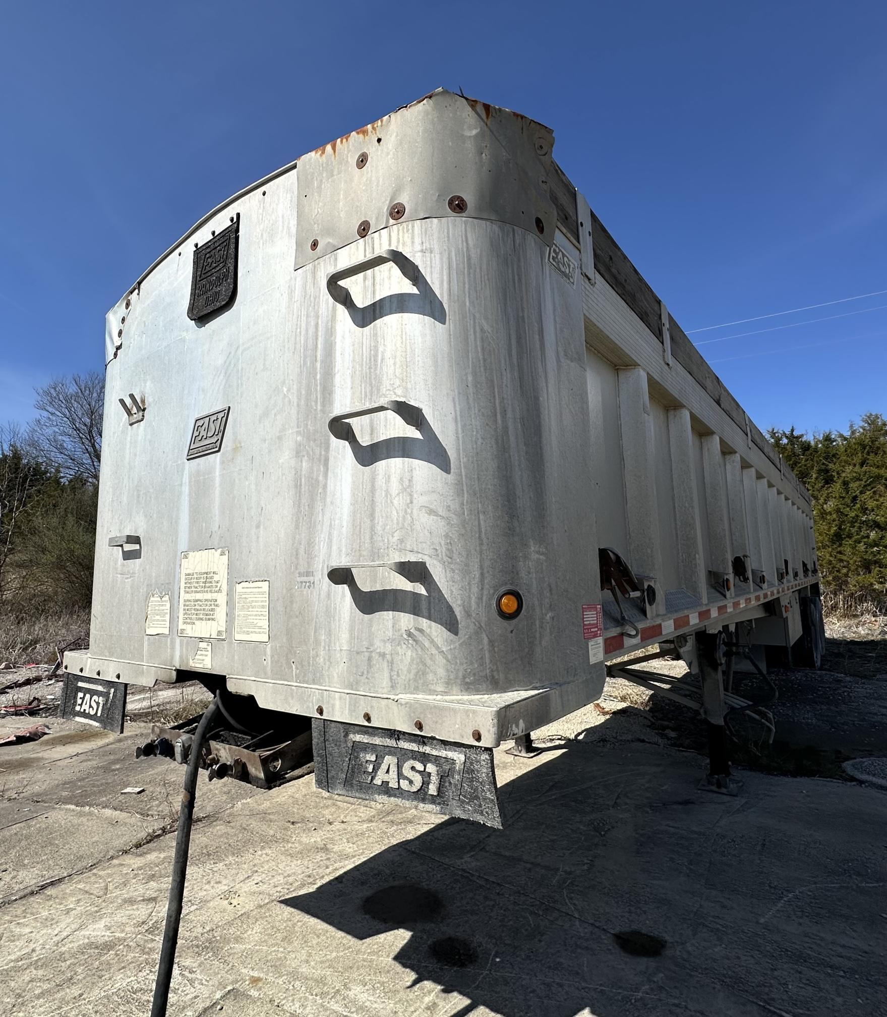 2000 EAST 39' x 96" in Prairieville, KY
