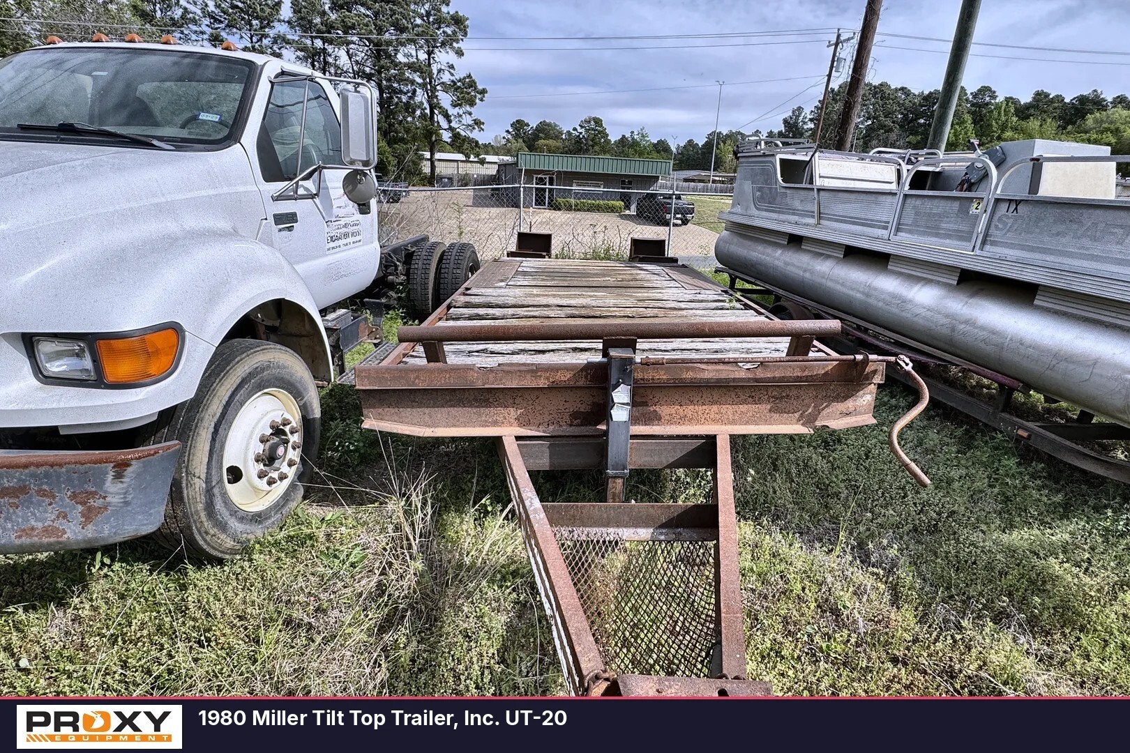 1980 MILLER TILT TOP TRAILER, INC. UT-20 in Prairieville, LA