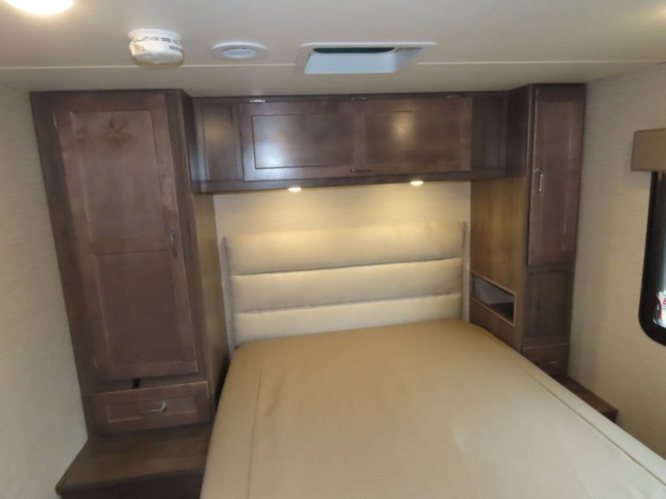 A photo of this 2026 Winnebago Minnie Winnie 31K