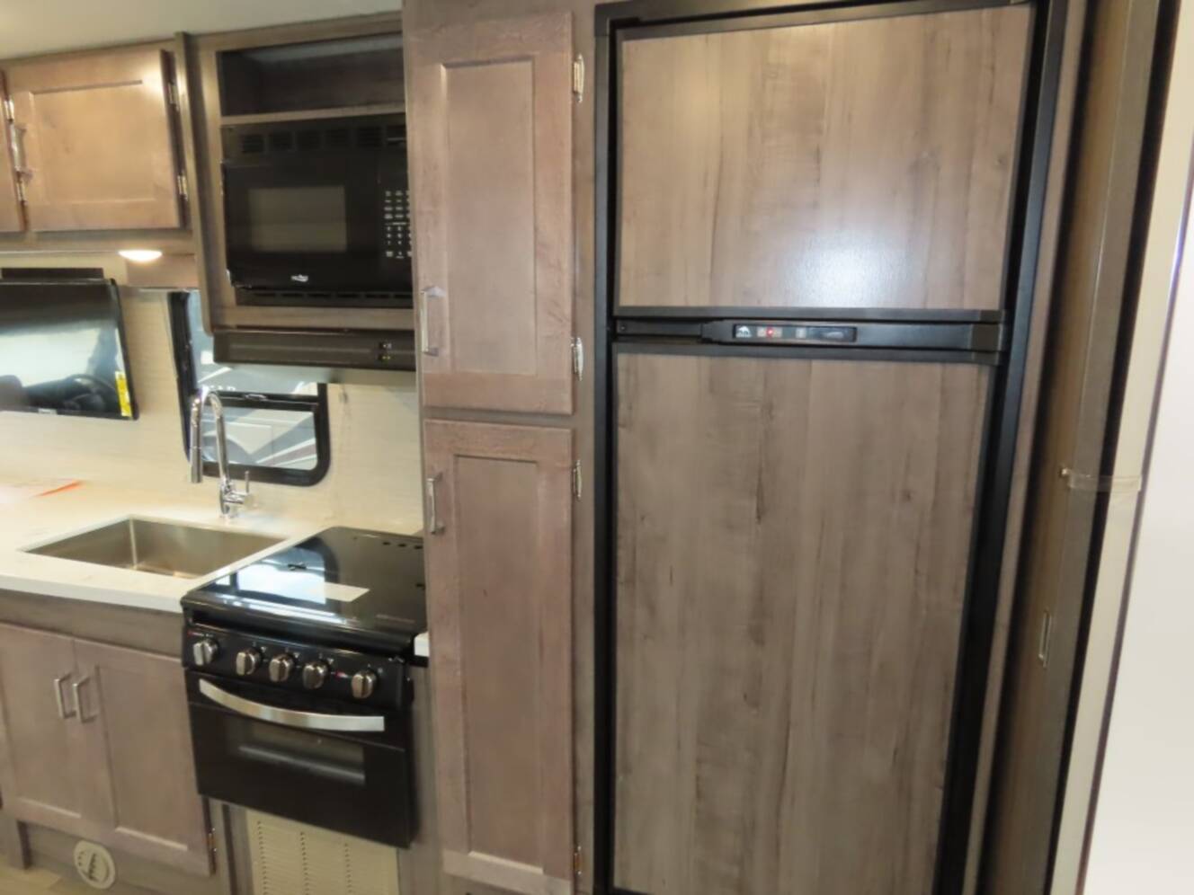 A photo of this 2026 Winnebago Minnie Winnie 31K