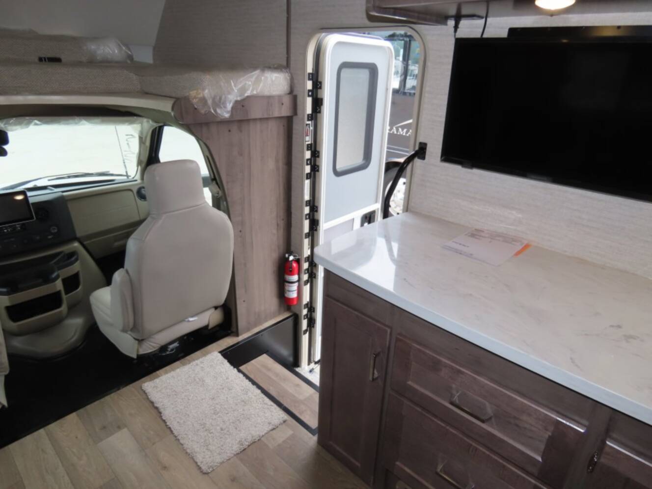 A photo of this 2026 Winnebago Minnie Winnie 31K