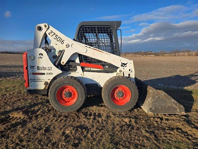 2016 BOBCAT S650 in Burlington, IA
