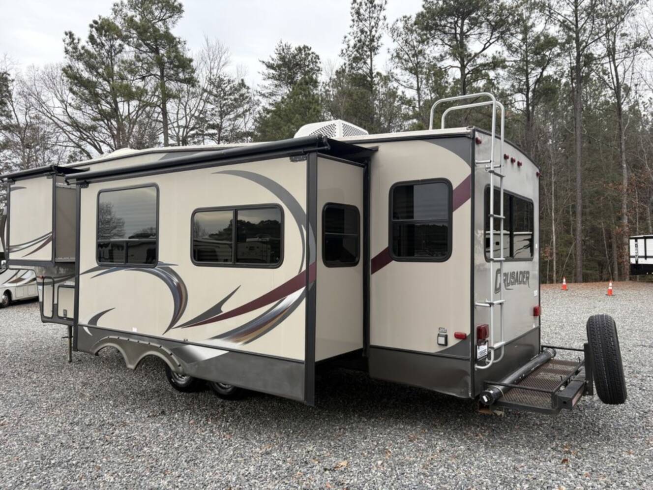 A photo of this 2015 Prime Time Crusader 295RST