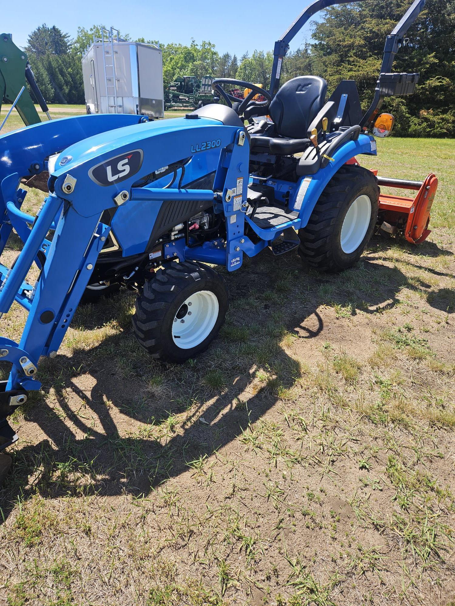2024 LS Tractor MT225S in Plover, WI