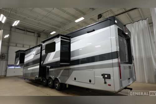2026 Crossroads Rv REDWOOD 420FL in dover FL