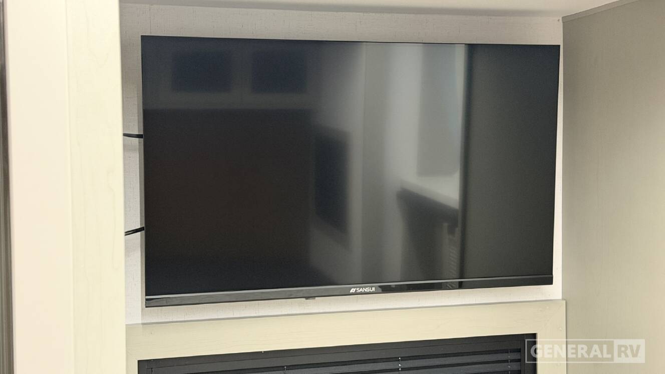 A photo of this 2026 Axiom VENDETTA V4250SP
