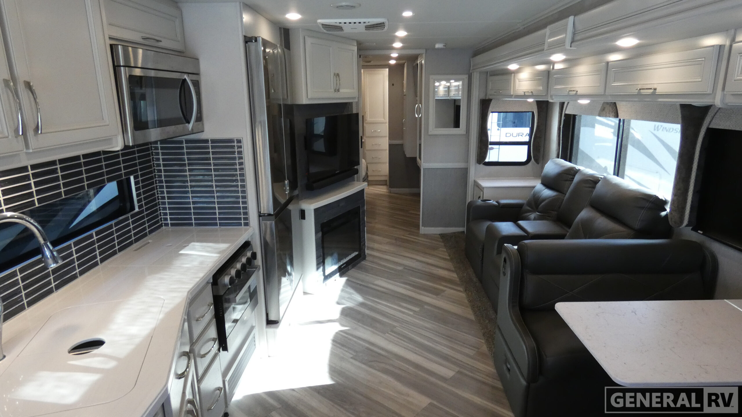 2023 Fleetwood BOUNDER 35K in birch run MI