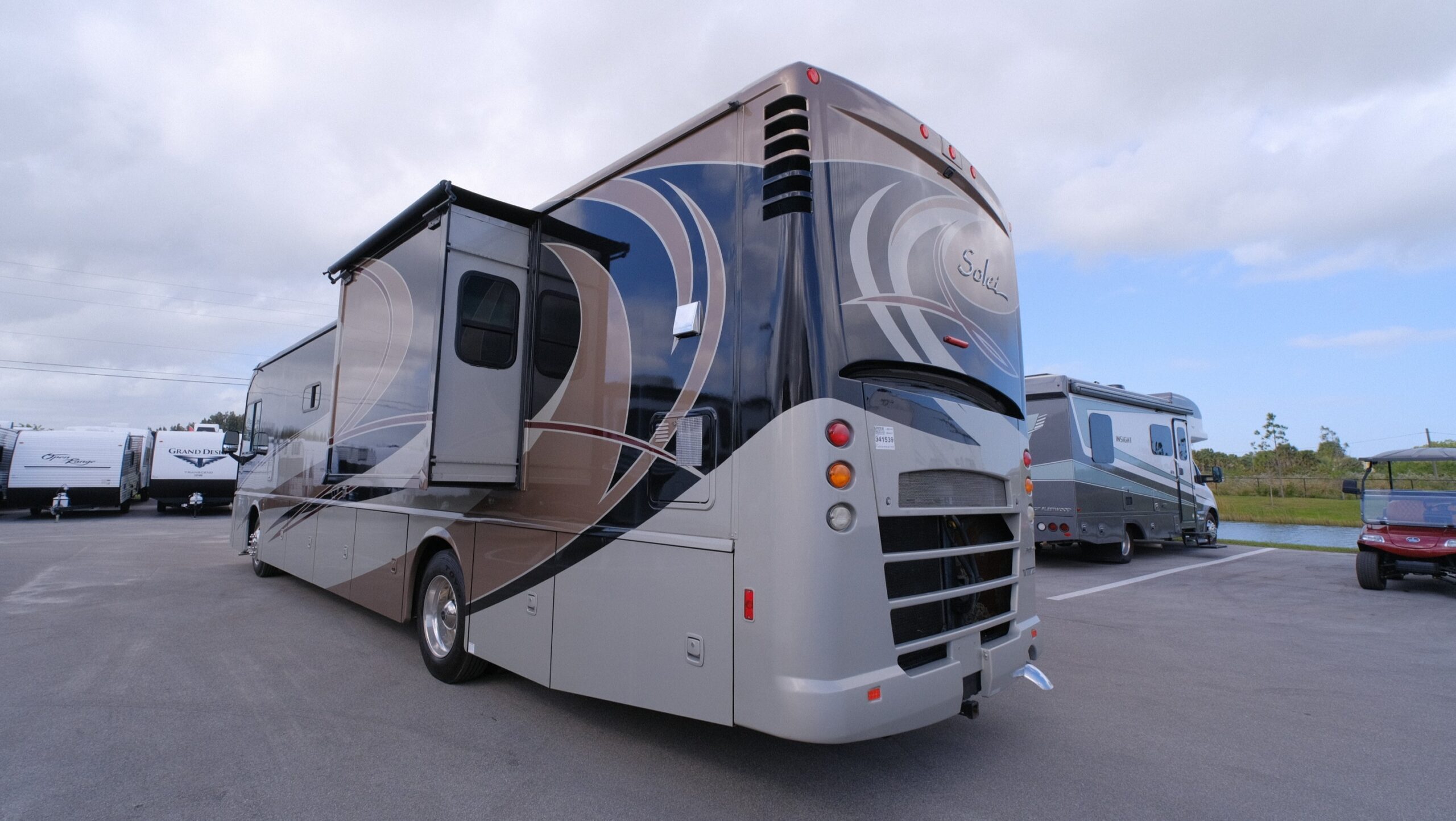 2016 Winnebago SOLEI 38R in fort pierce FL