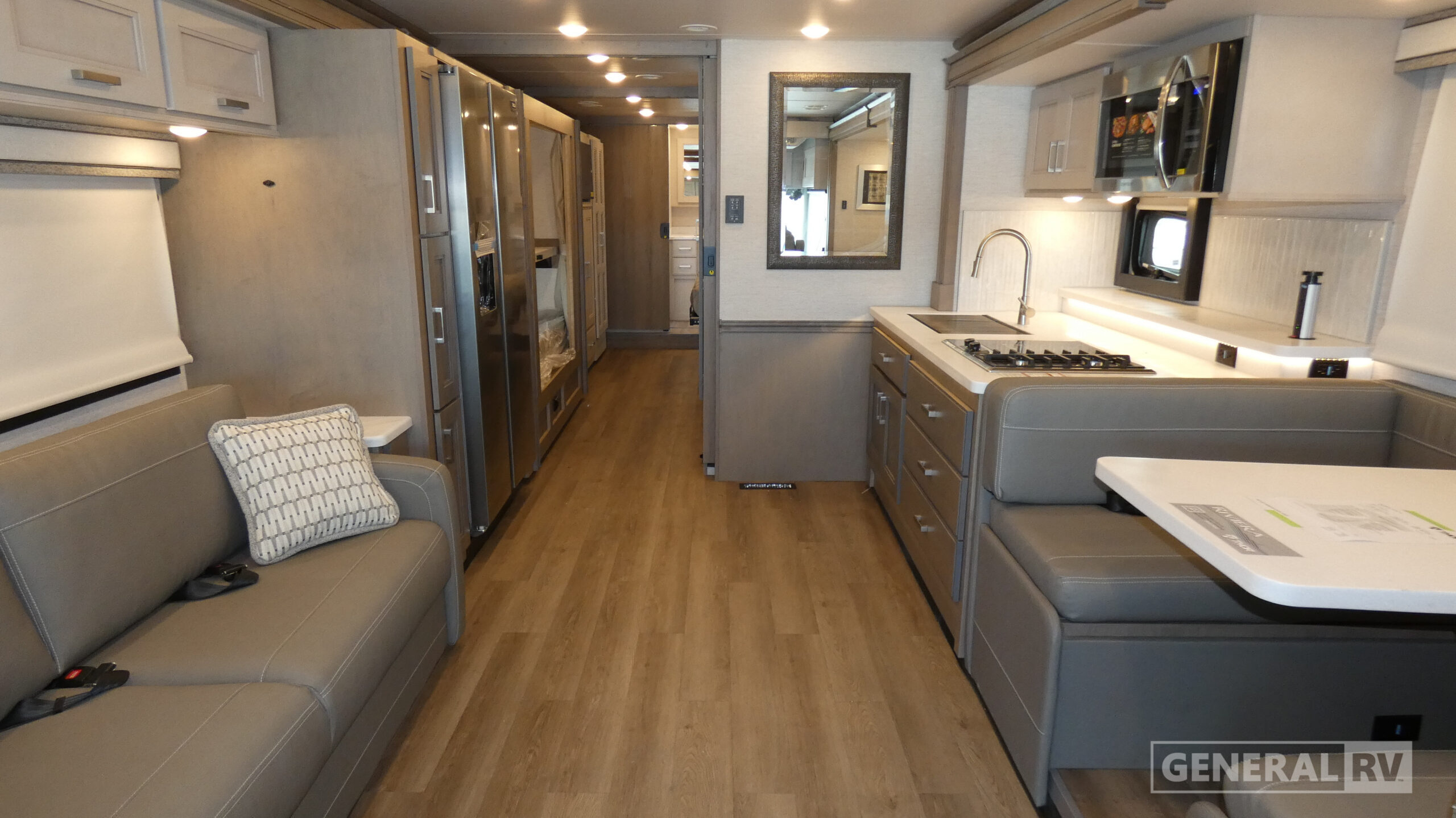 2026 Thor Motor Coach RIVIERA 39BH in wixom MI