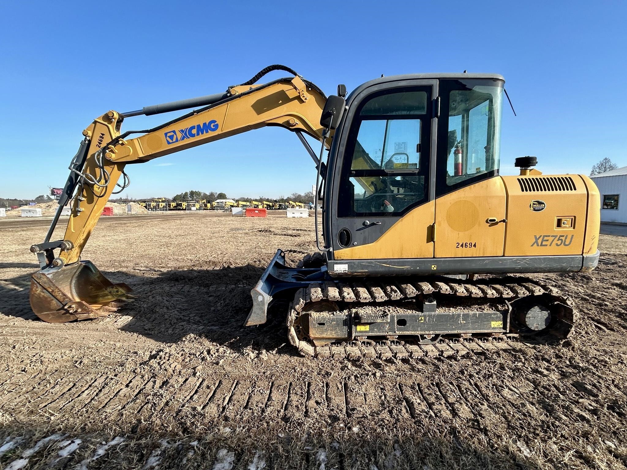 2022 XCMG XE75U in Wills Point, TX