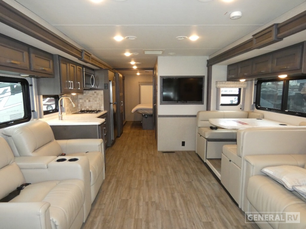 2024 Thor Motor Coach MIRAMAR 35.2 in winter garden FL