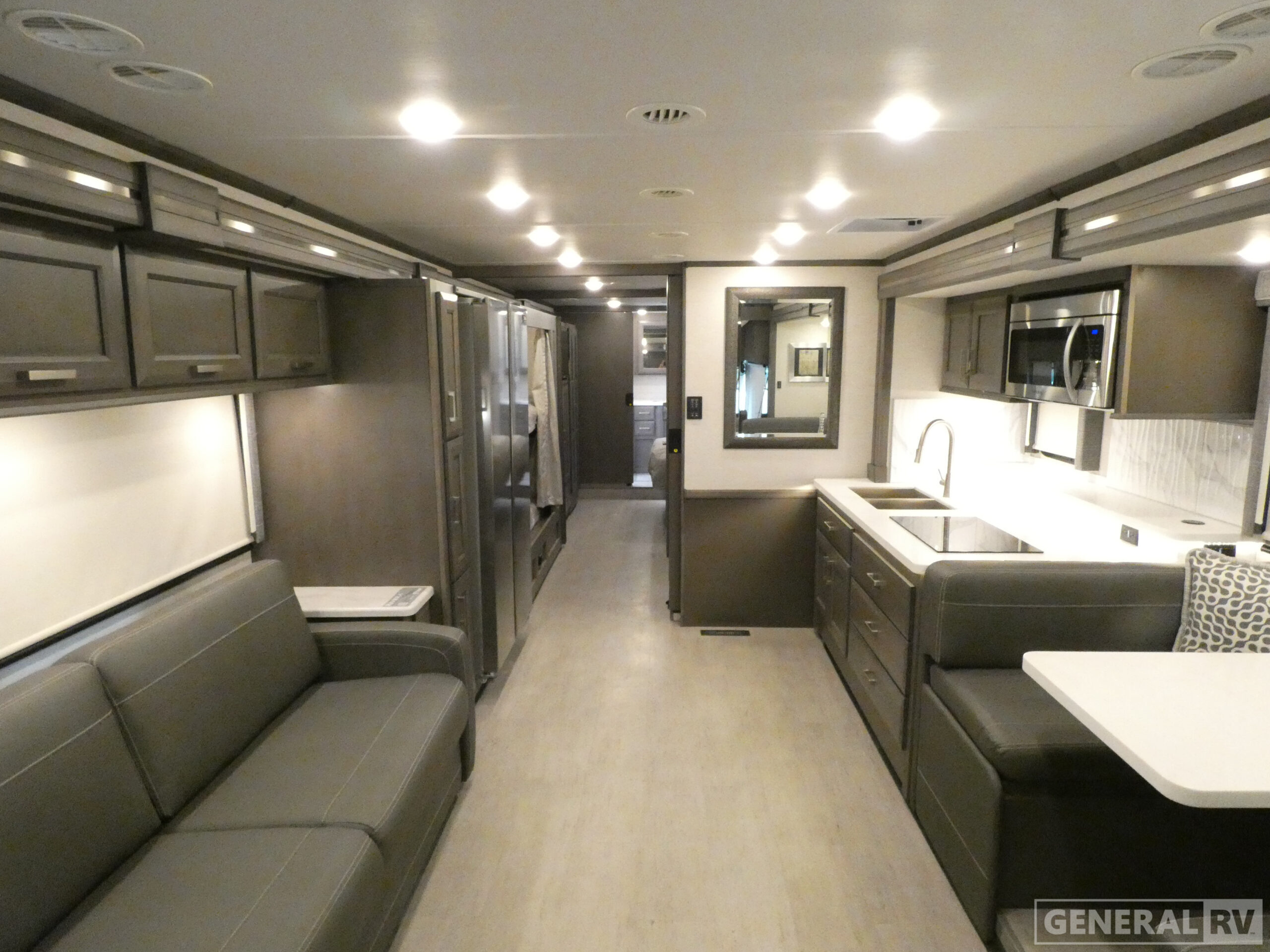 2025 Thor Motor Coach RIVIERA 39BH in south weber UT