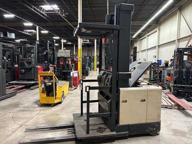 2002 CROWN SP3020-30 in Batavia, IL