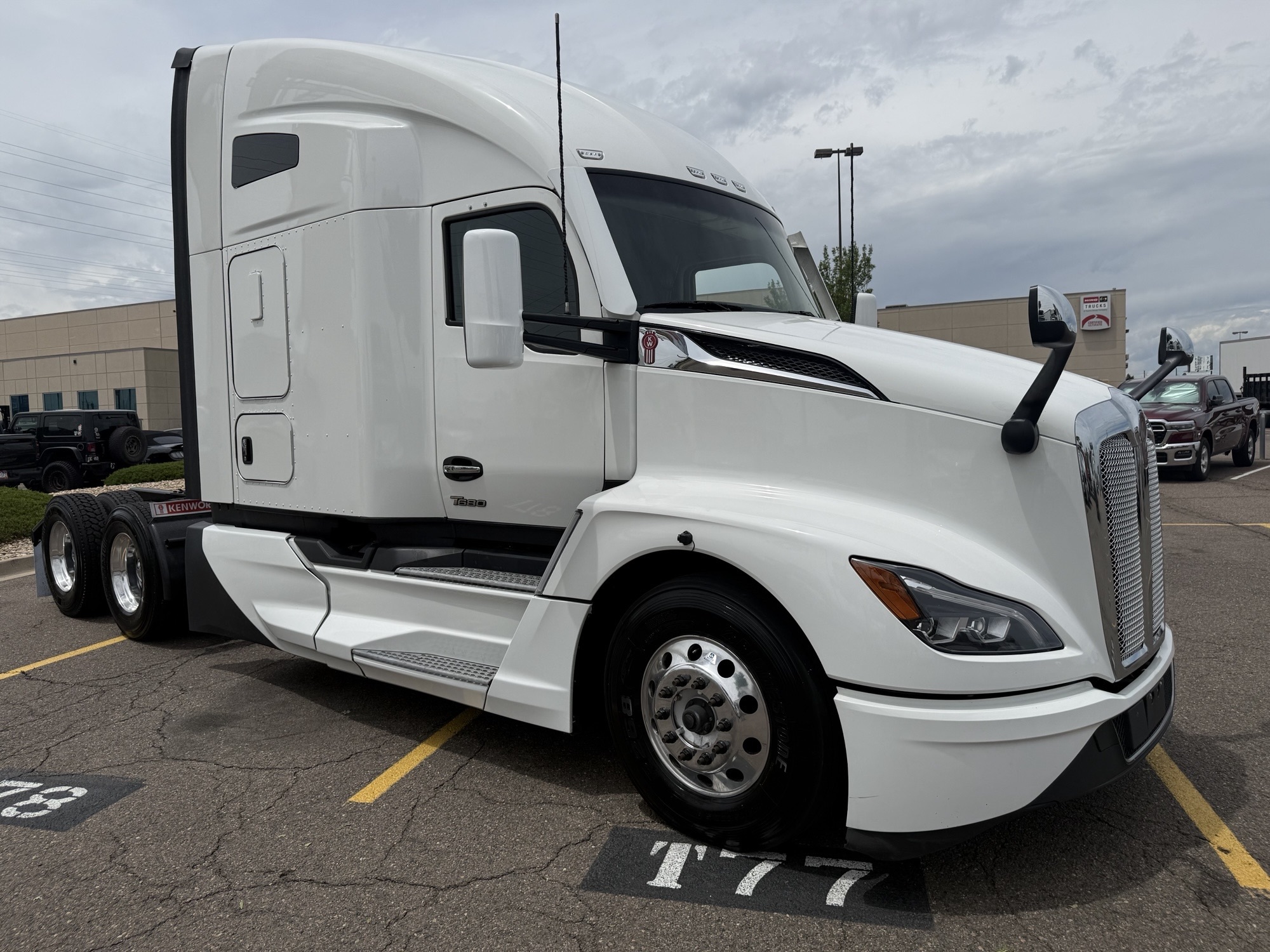 2023 KENWORTH T680 in Denver, CO