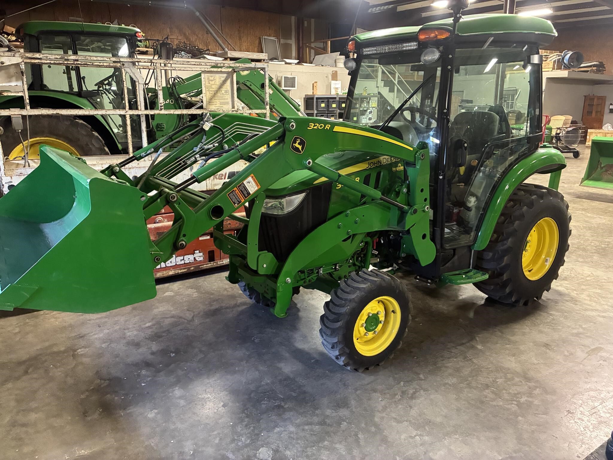 2023 JOHN DEERE 3039R in Athens, AL