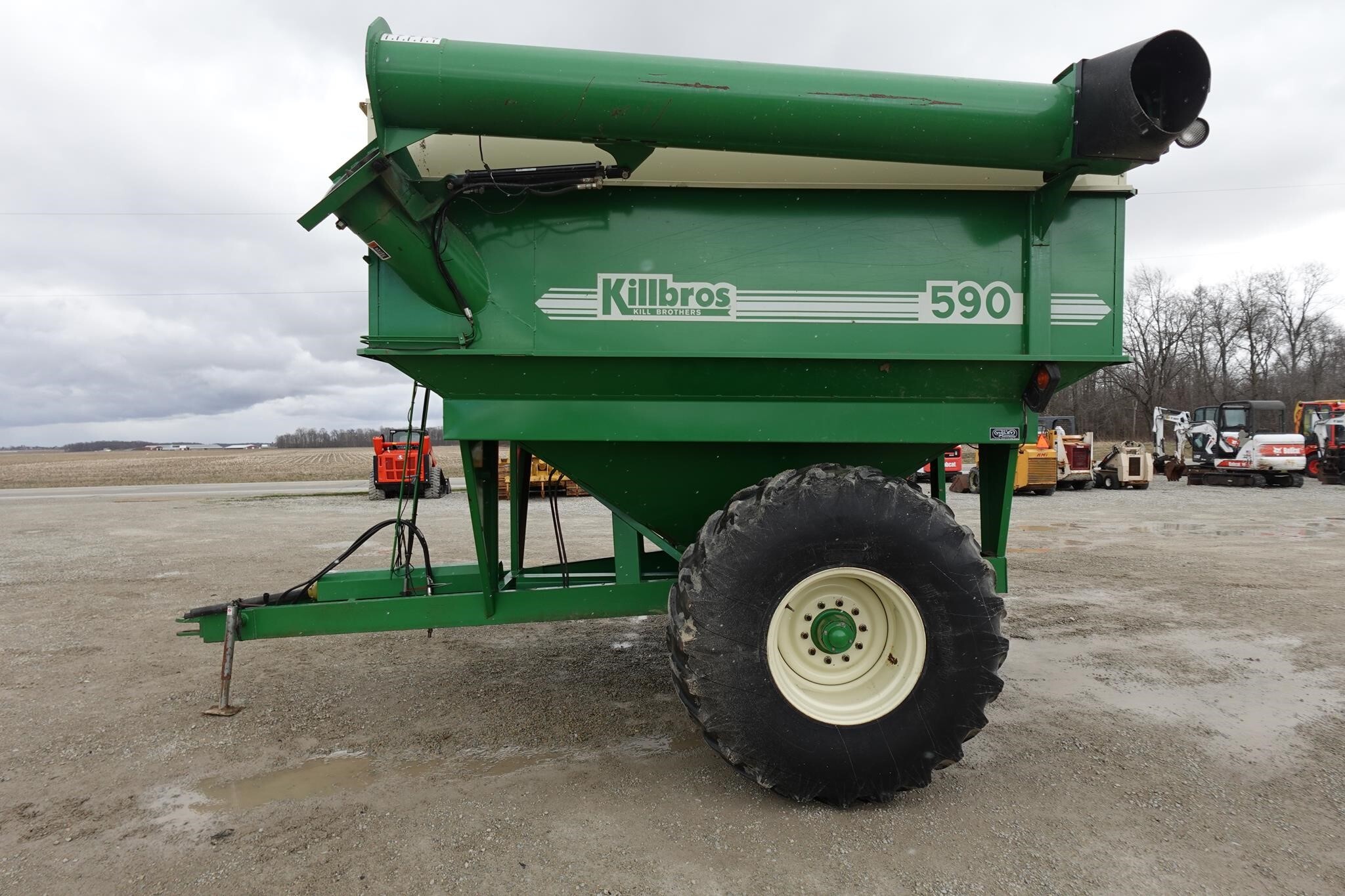 KILLBROS 590 in Versailles, OH