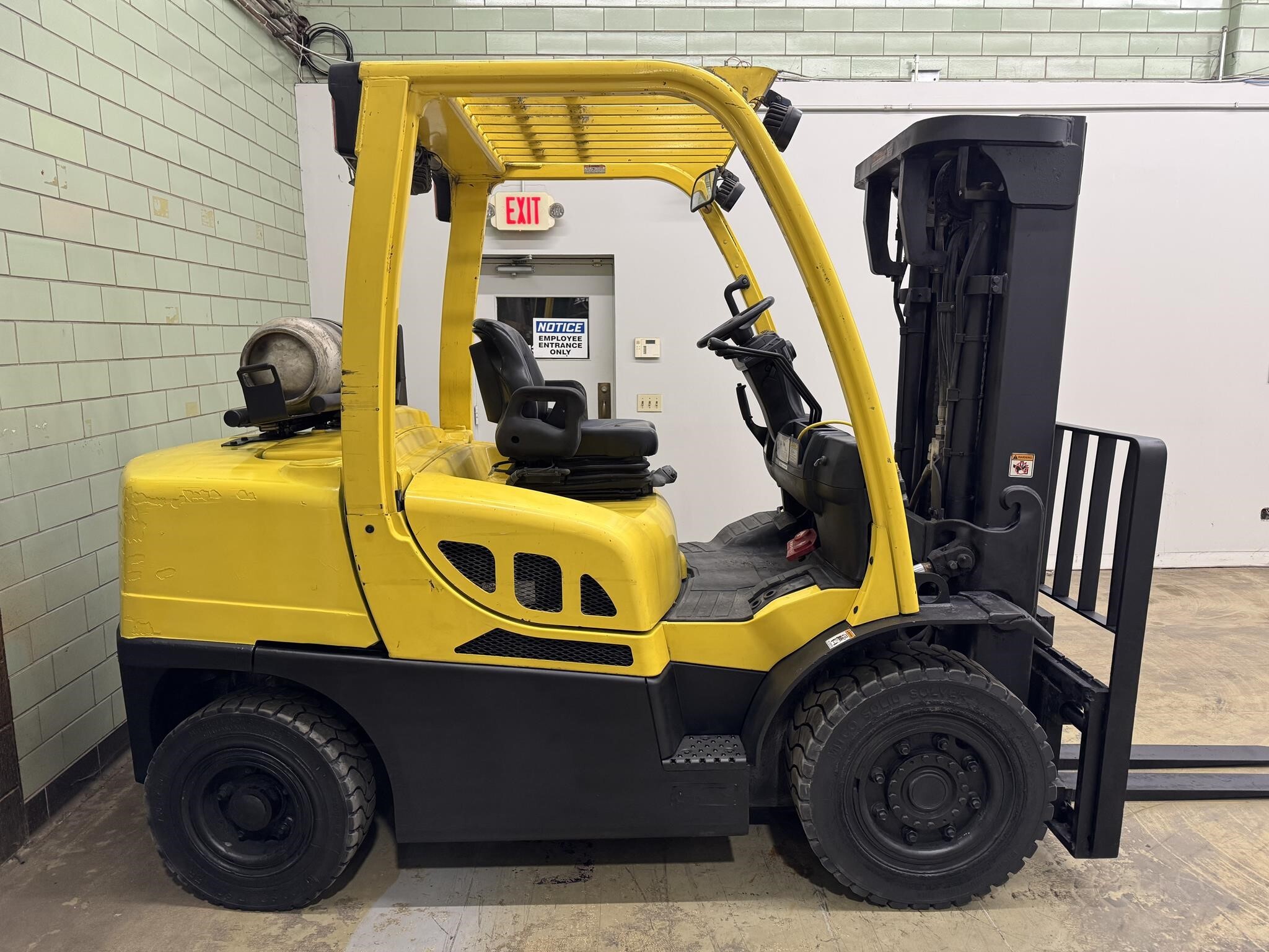 2016 HYSTER H80FT in Minneapolis, MN