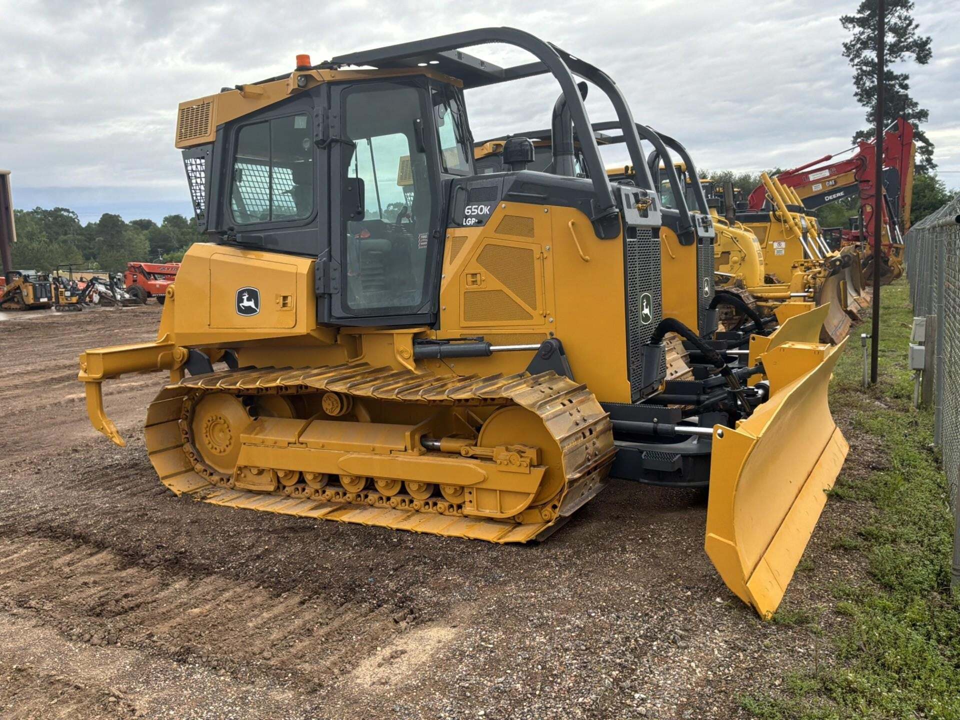 2023 DEERE 650K LGP in Livingston, TX