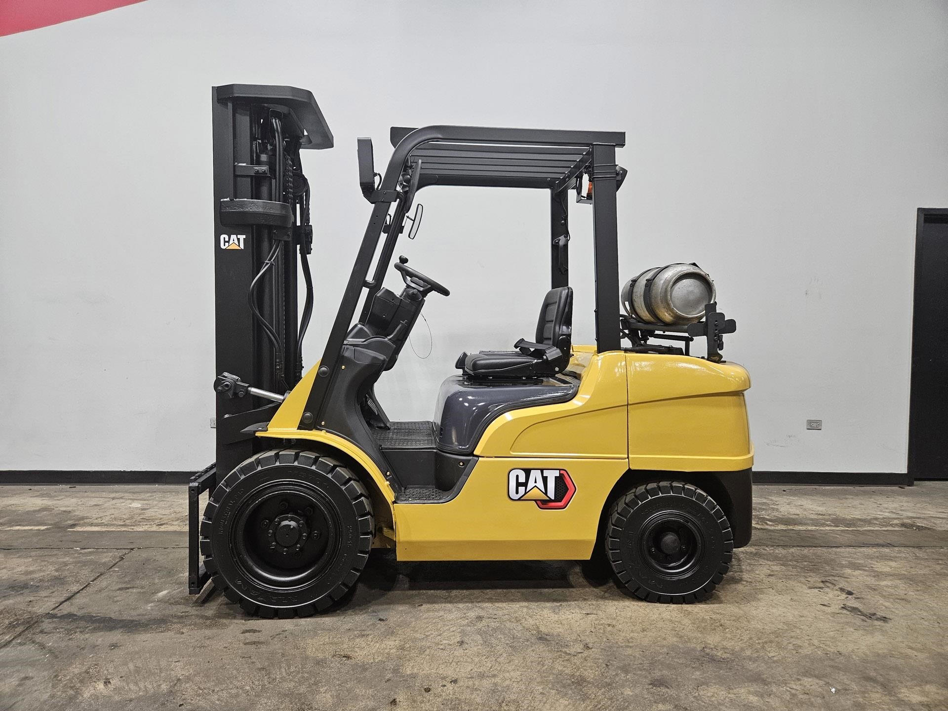 2020 CATERPILLAR GP35N in Cary, IL