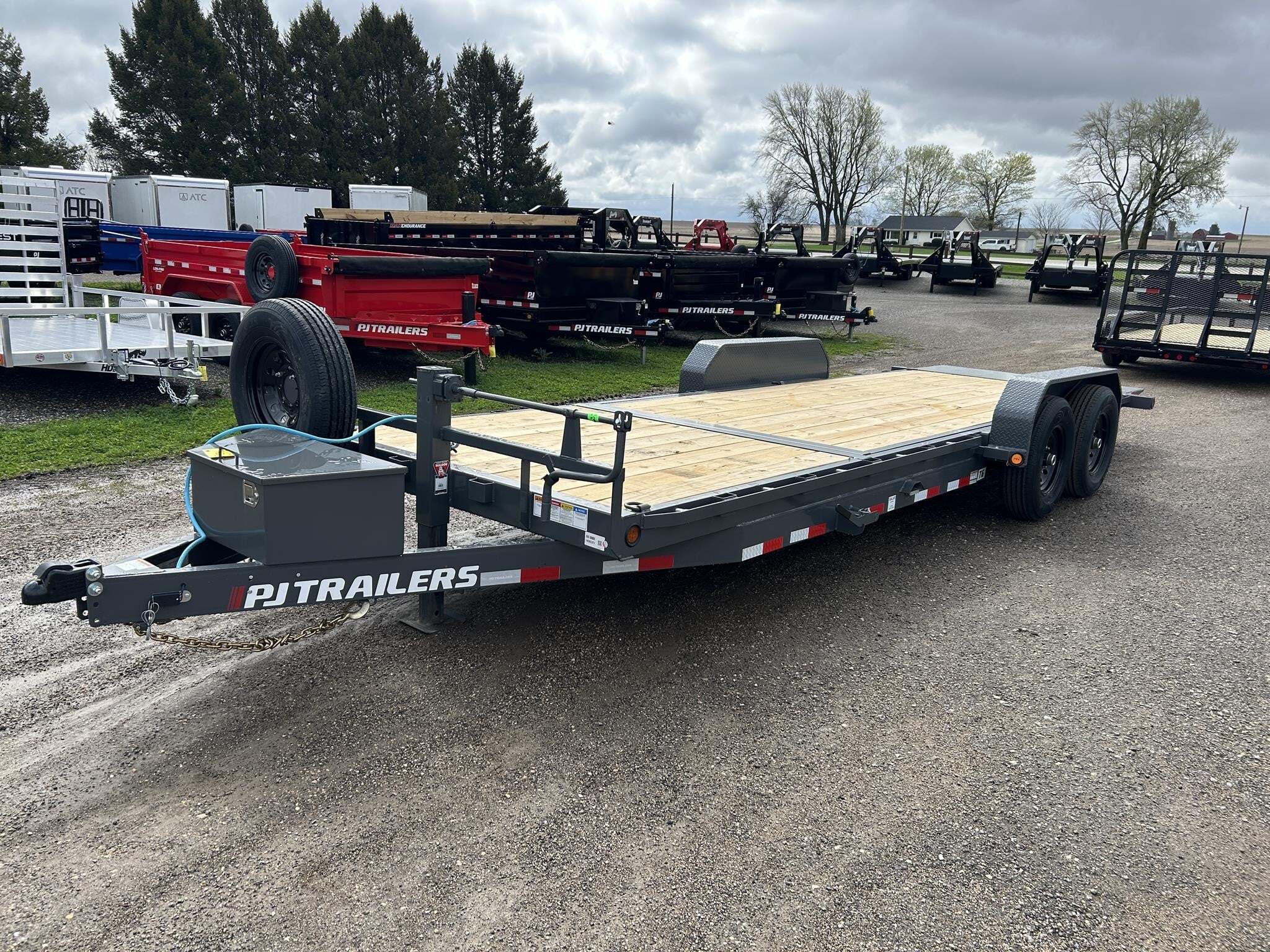 2026 PJ T6 83"X22' 14K PARTIAL TILT FLATBED TRAILER in Pecatonica, IL