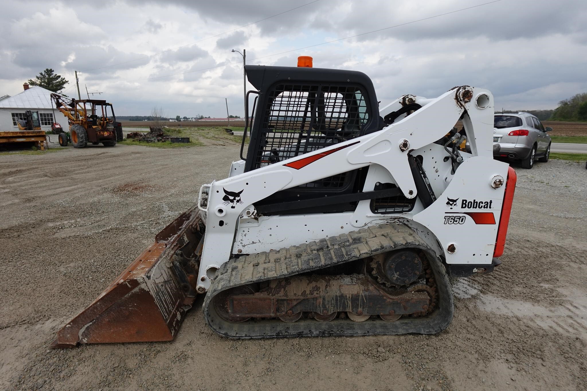 2017 BOBCAT T650 in Versailles, OH