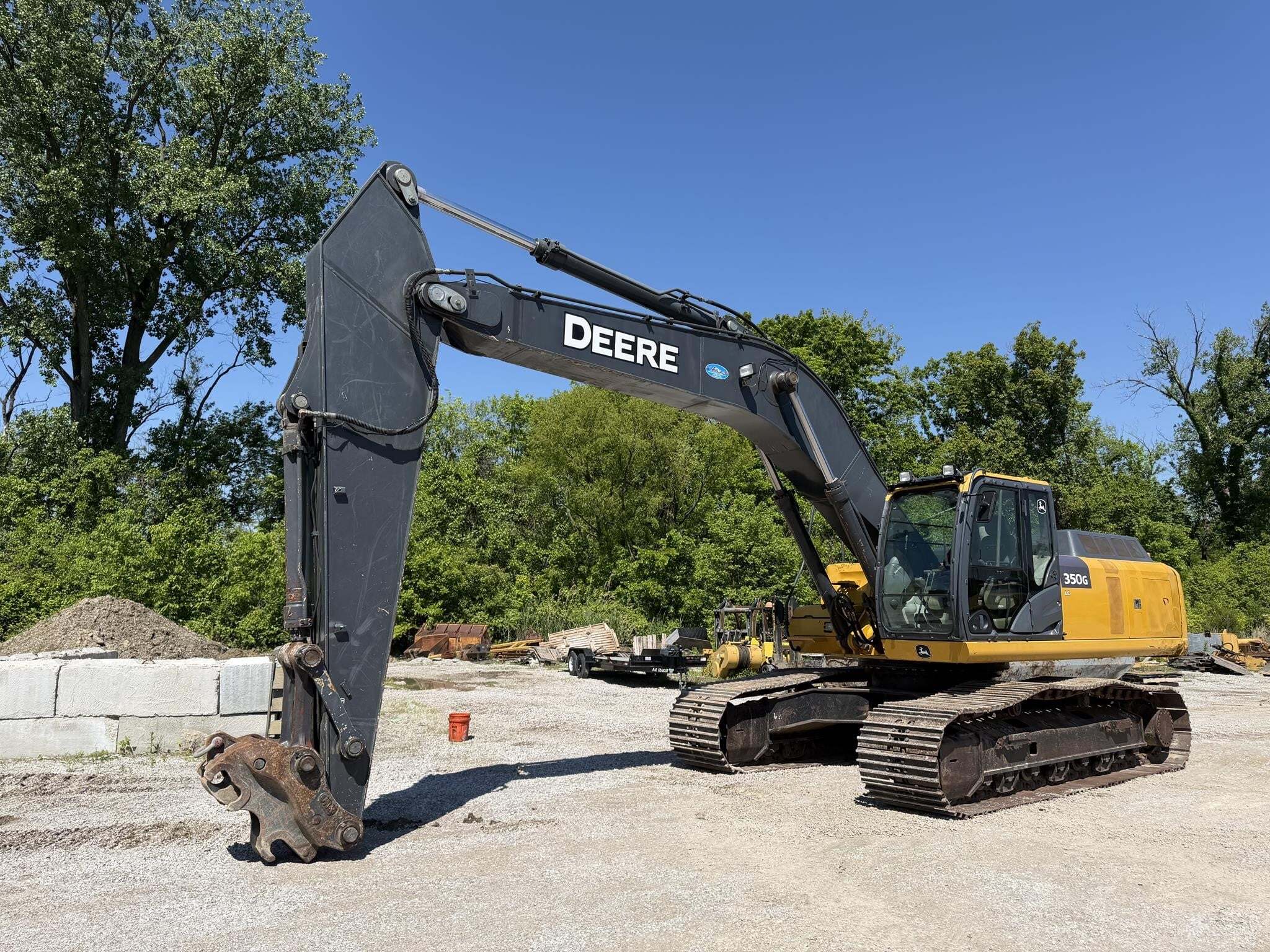 2014 DEERE 350G LC in Granite City, IL