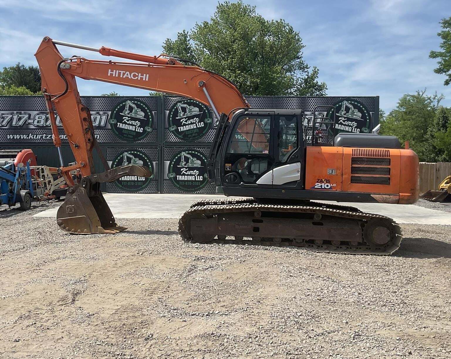 2018 HITACHI ZX210 LC-6N in Littlestown, PA