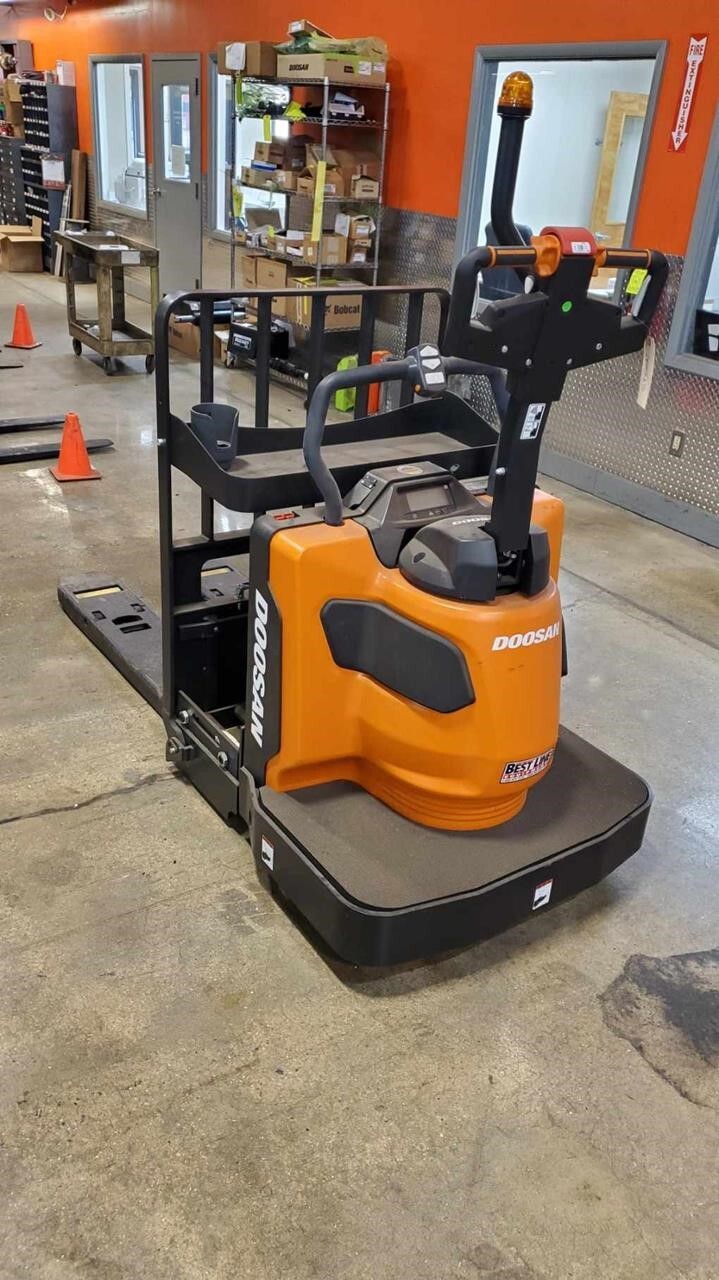 2022 DOOSAN BER30-7 in State College, PA