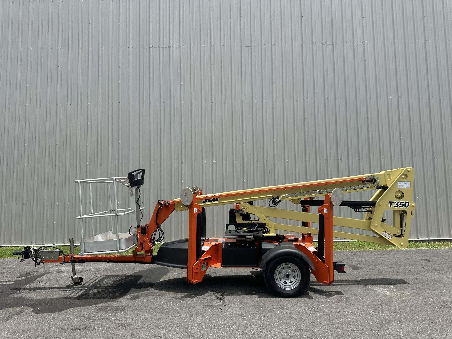 2017 JLG T350 in Palmetto, FL