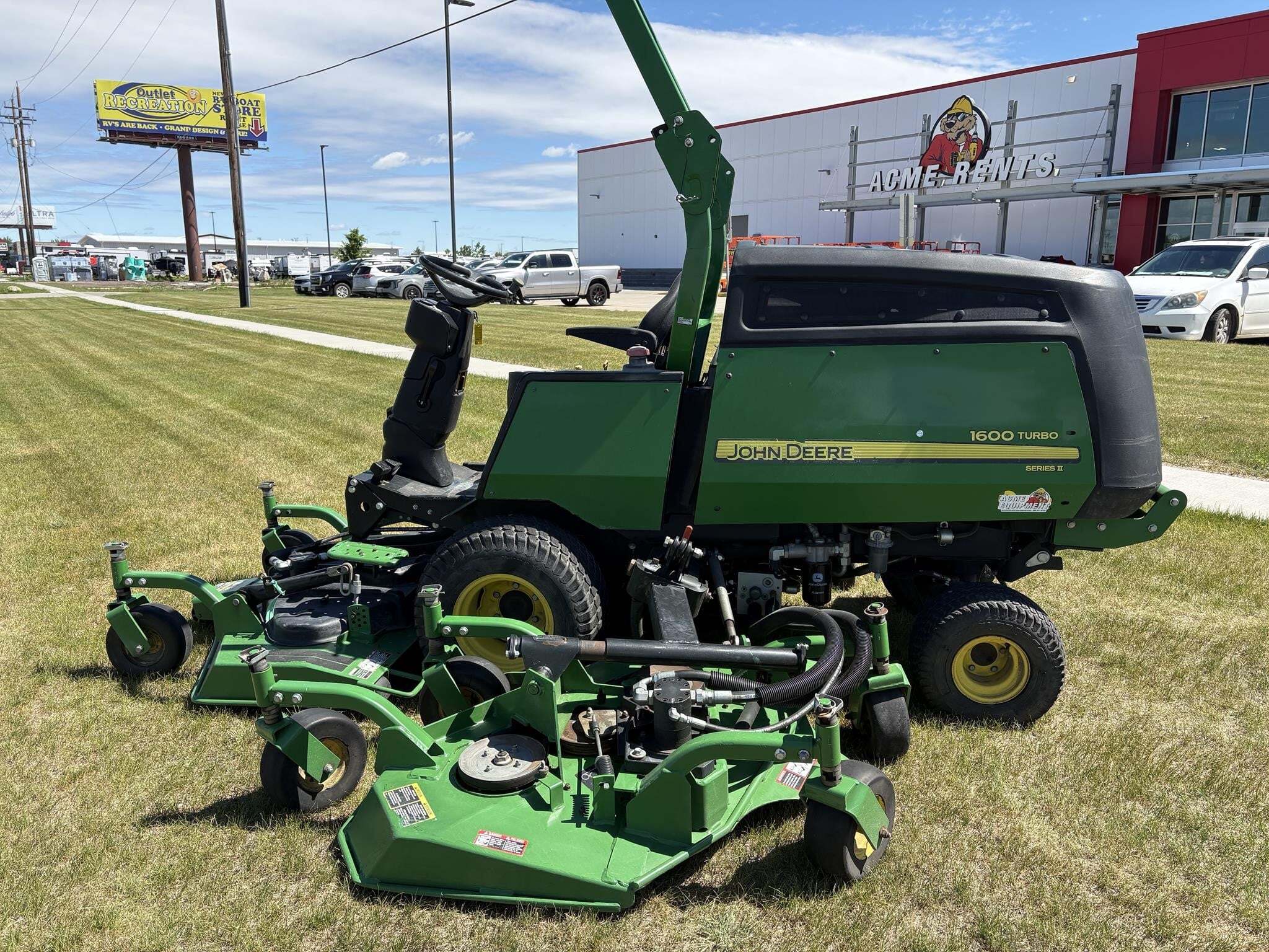 2016 JOHN DEERE 1600 TURBO II in Fargo, ND