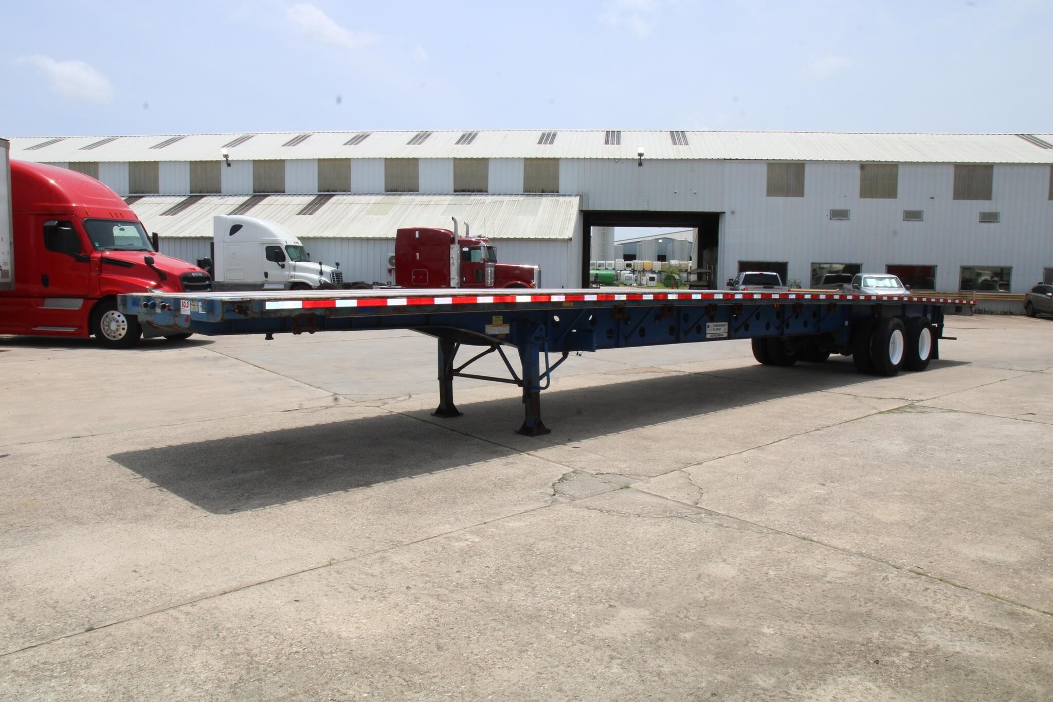 2009 TRANSCRAFT FLATBED in Hutchins, TX