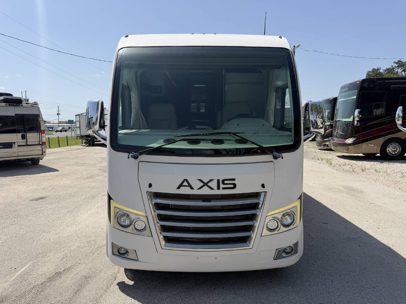 A photo of this 2023 Thor Axis 24.3