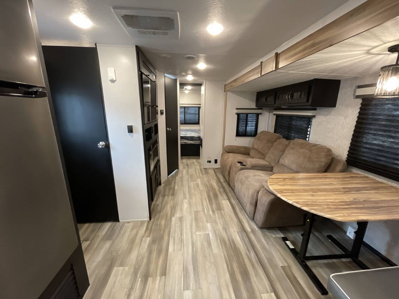 A photo of this 2023 Coachmen FREEDOM EXPRESS 259FKDS