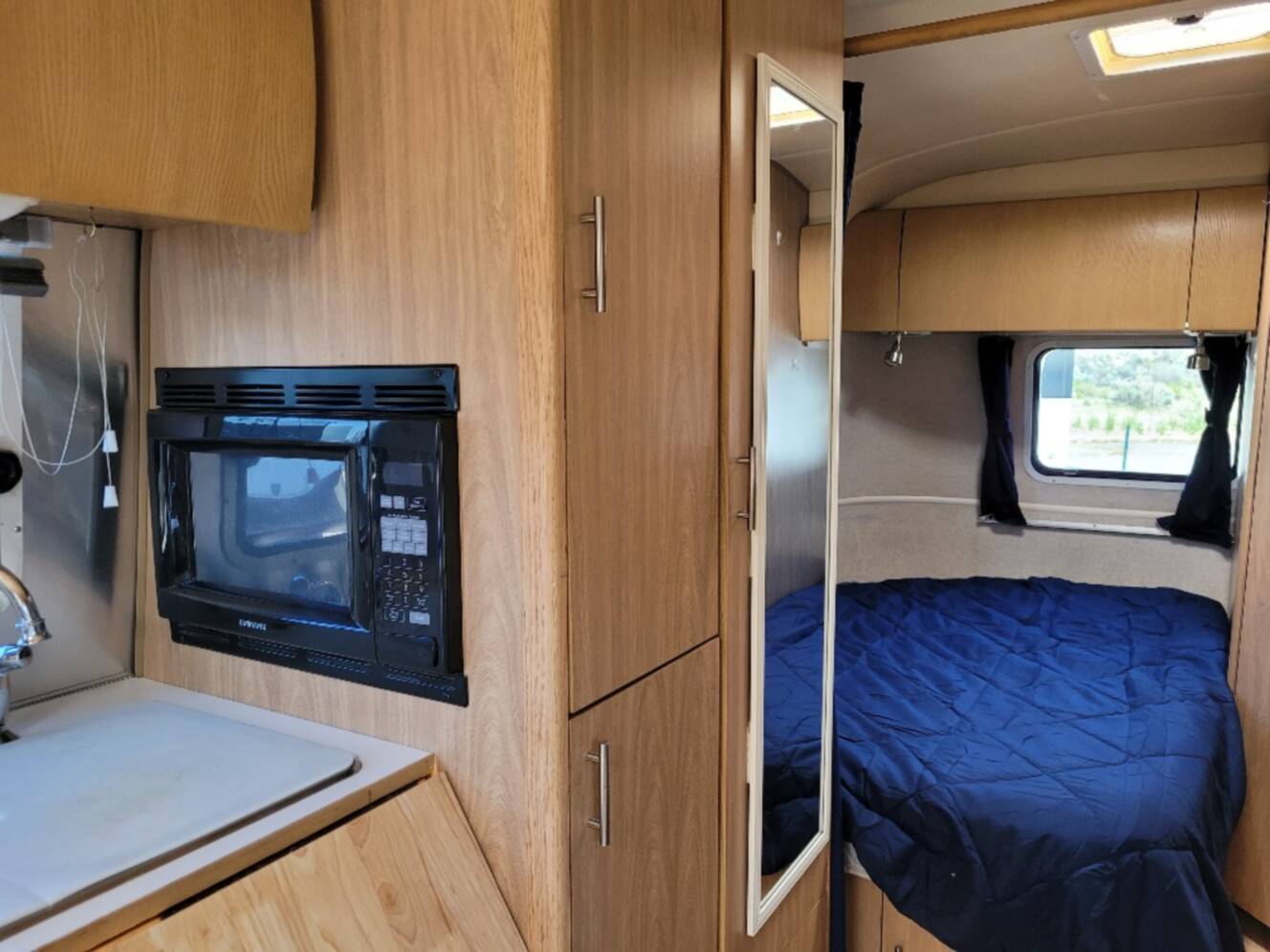 A photo of this 2006 Airstream Safari 25SS