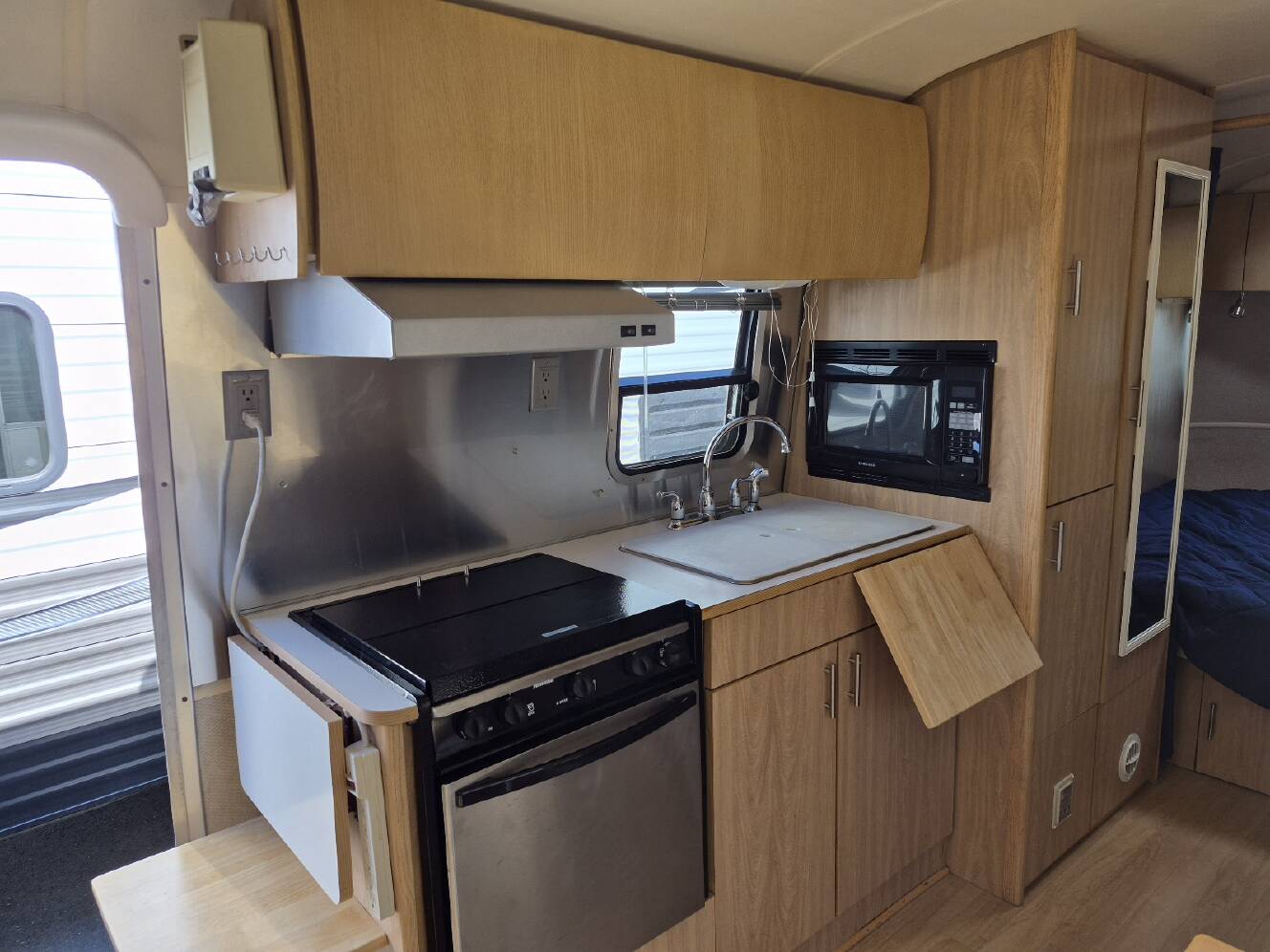 A photo of this 2006 Airstream Safari 25SS