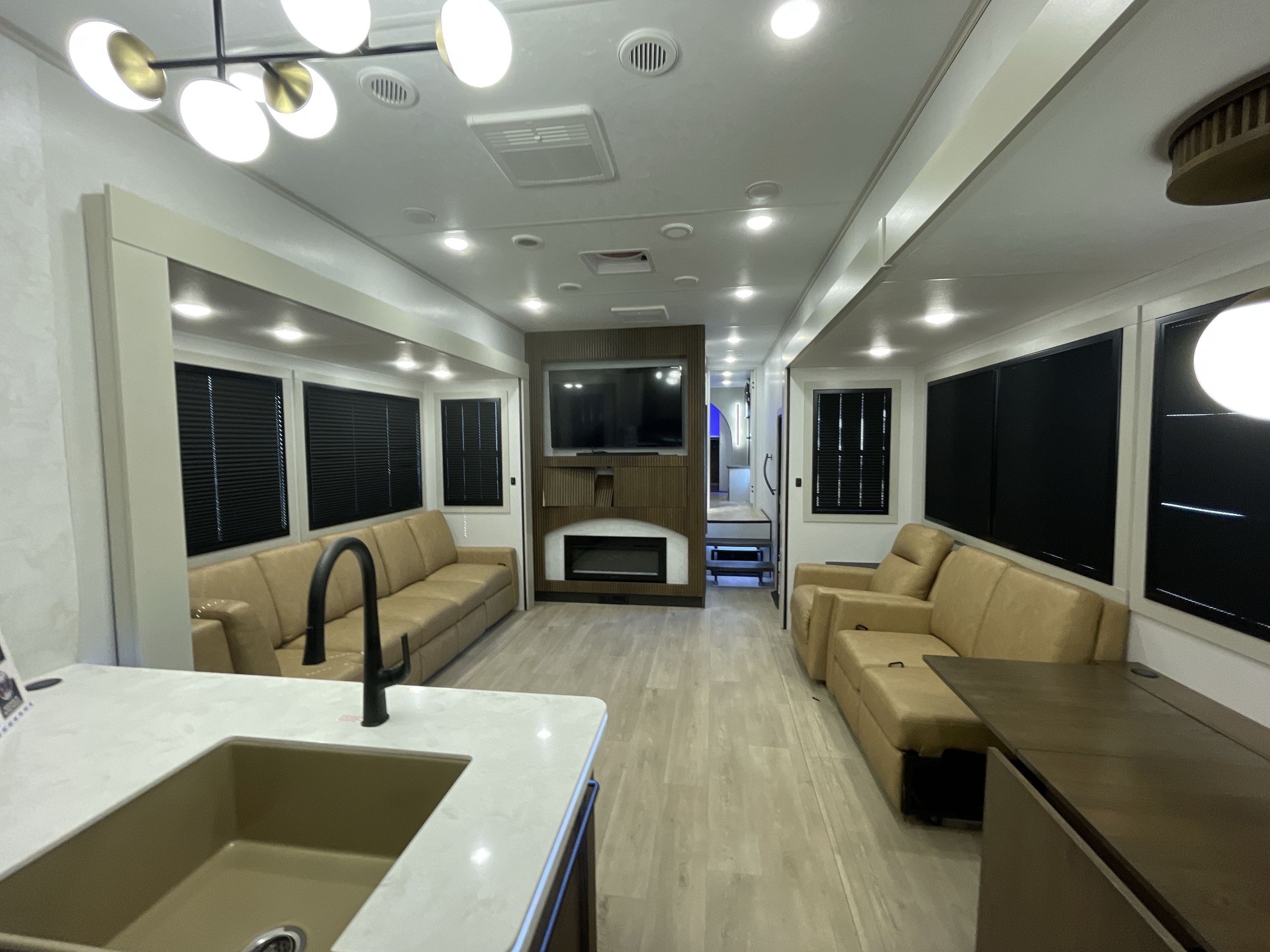 2025 Dutchmen DENALI 366RK in akron OH