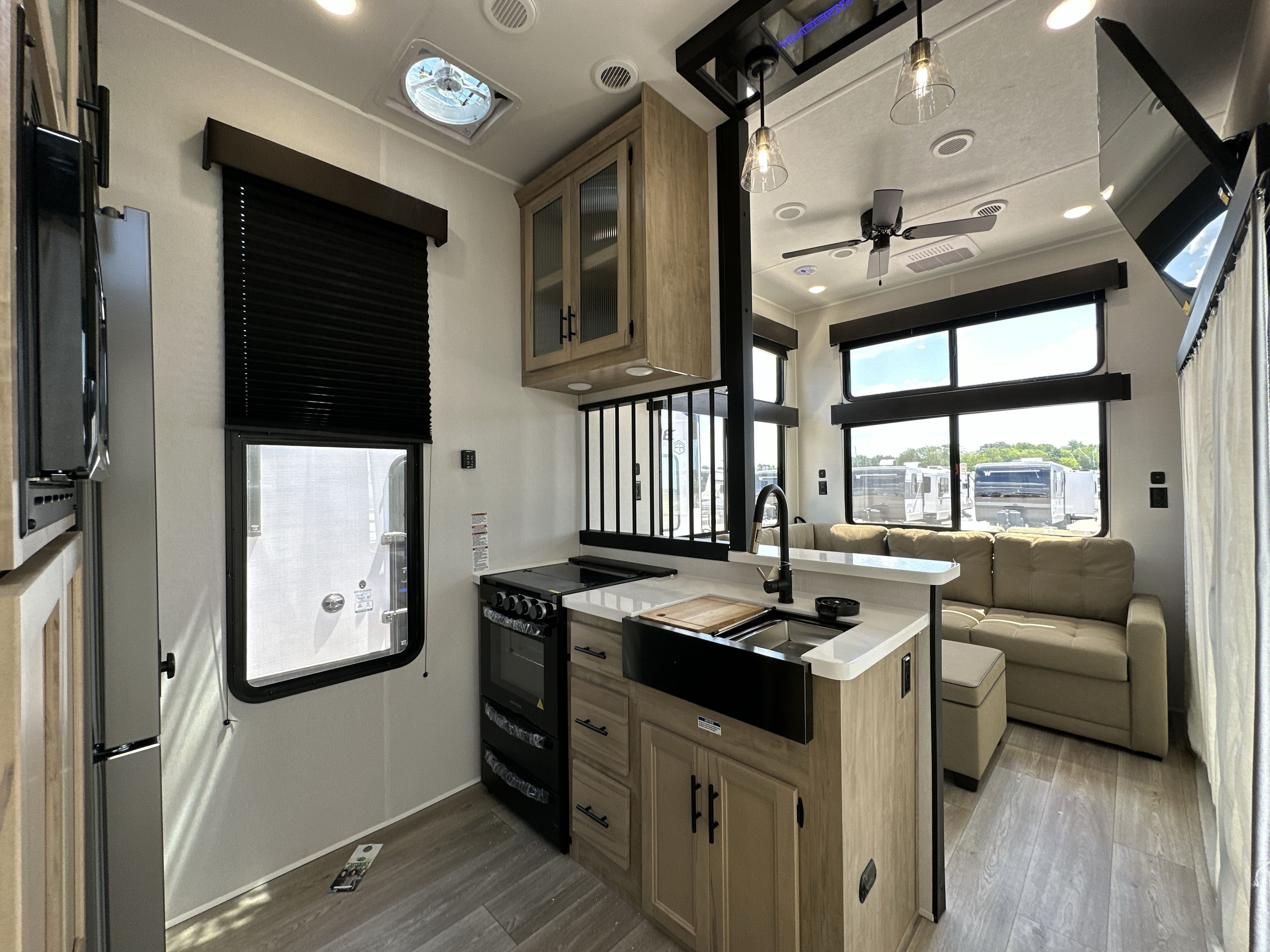 2027 Forest River TIMBERWOLF 27MDK in bowling green KY