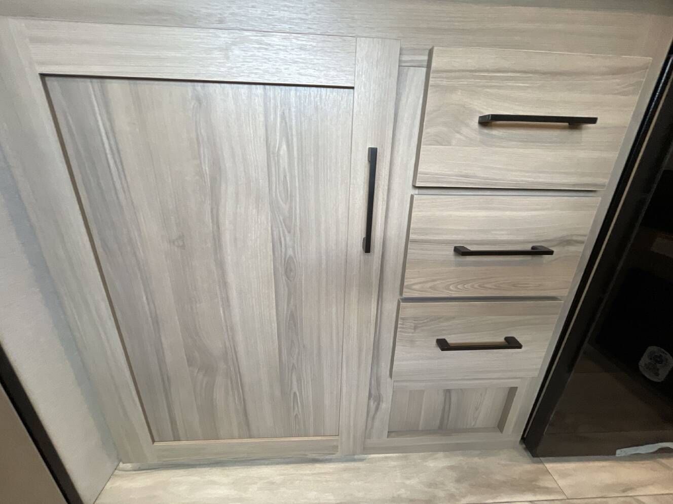 A photo of this 2027 Keystone COLEMAN 13R