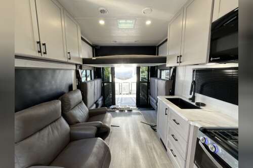2027 Jayco SEISMIC 214 in morgan hill CA