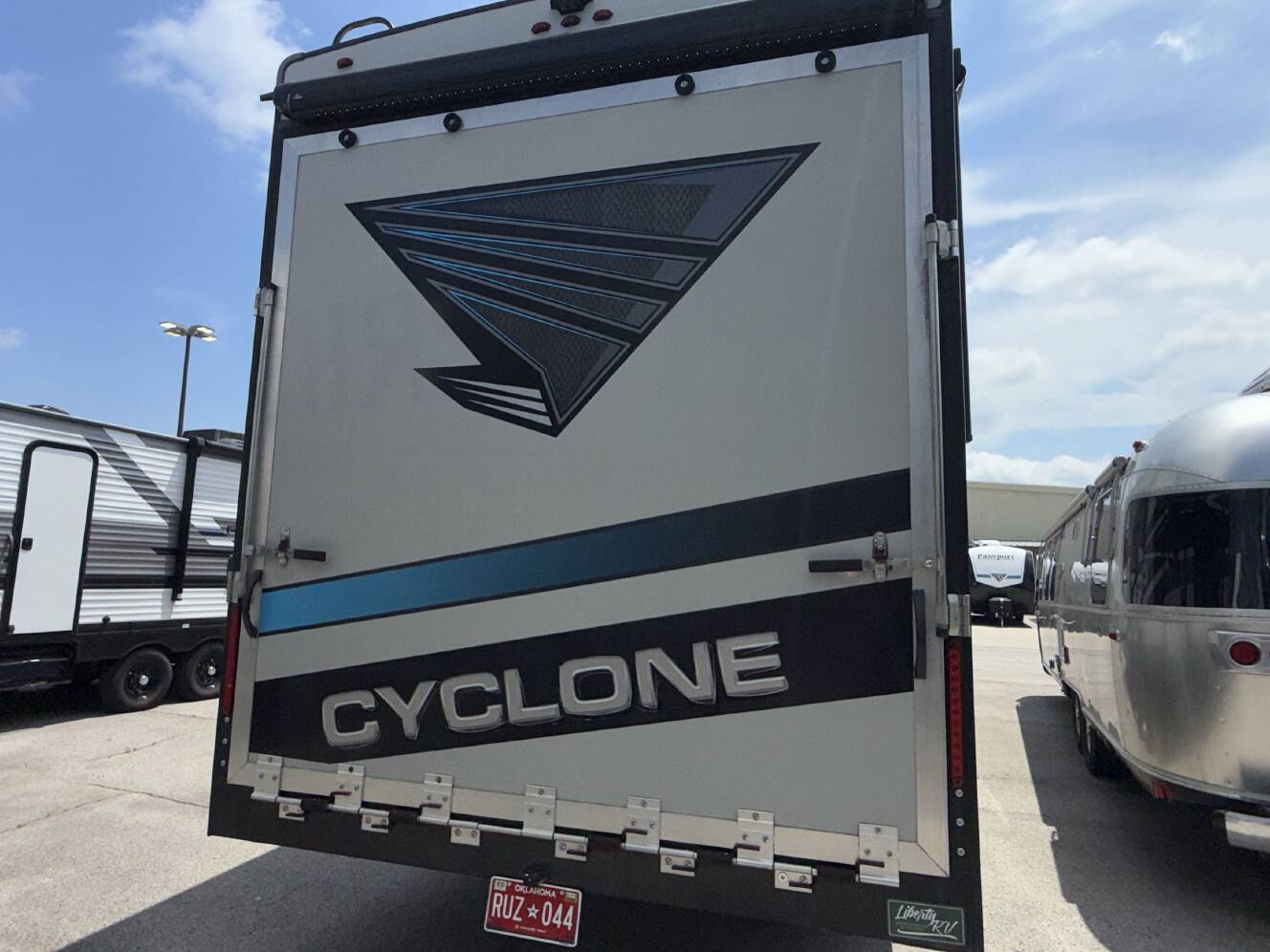 A photo of this 2021 Heartland CYCLONE 4007