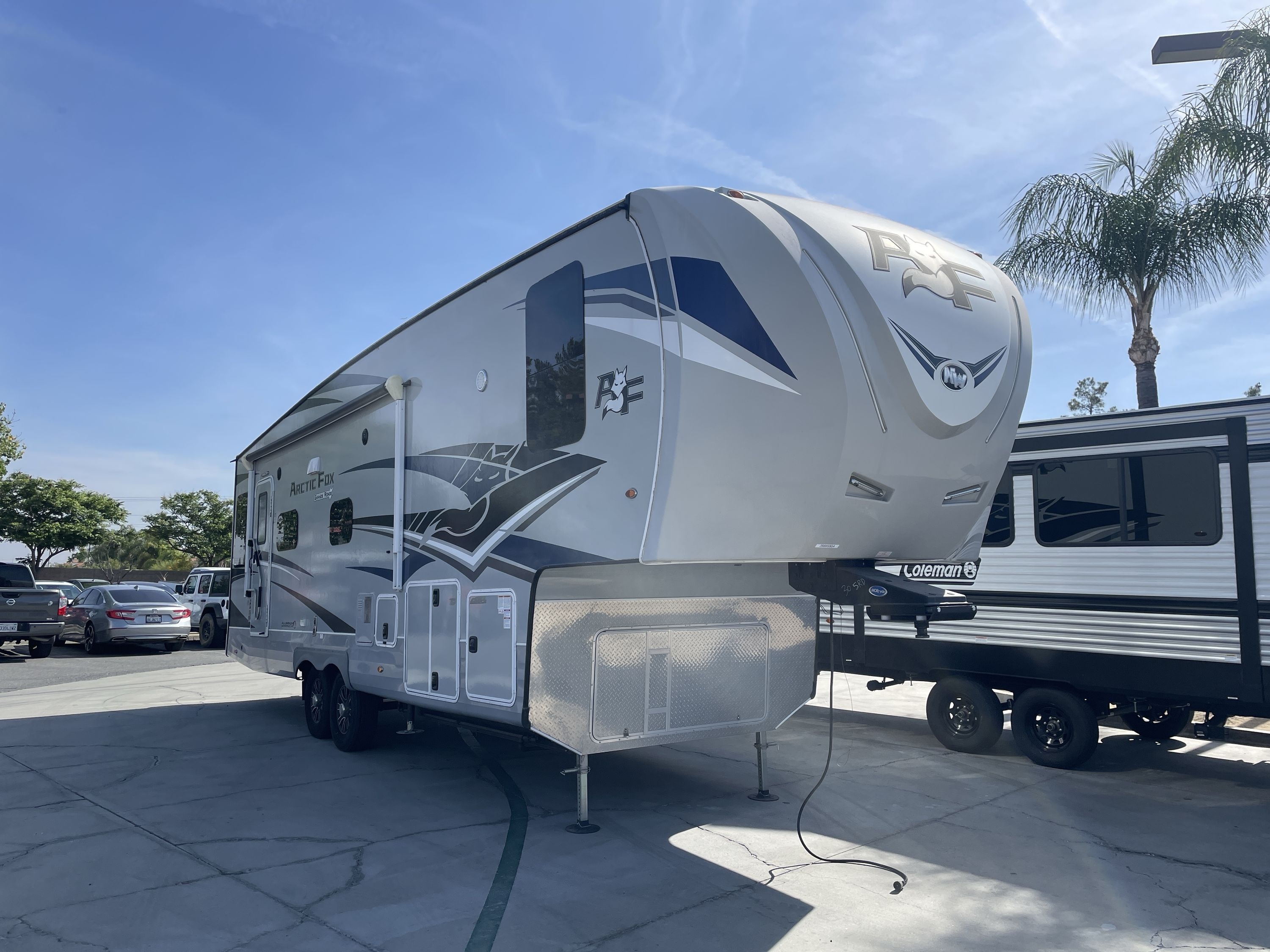 2023 Northwood ARCTIC FOX GRANDE RONDE 30-5RD RV