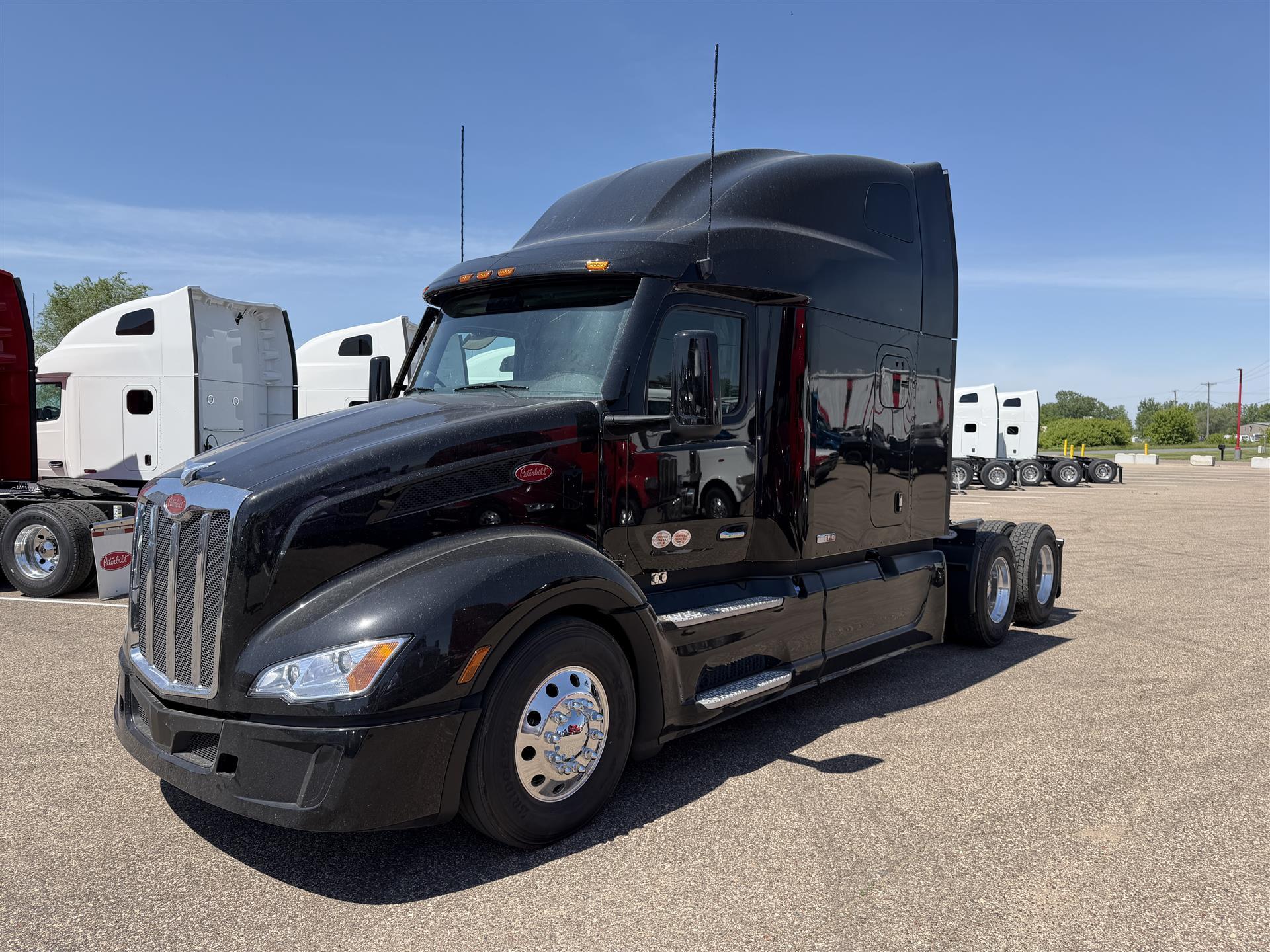 2027 PETERBILT 579 in Eau Claire, WI
