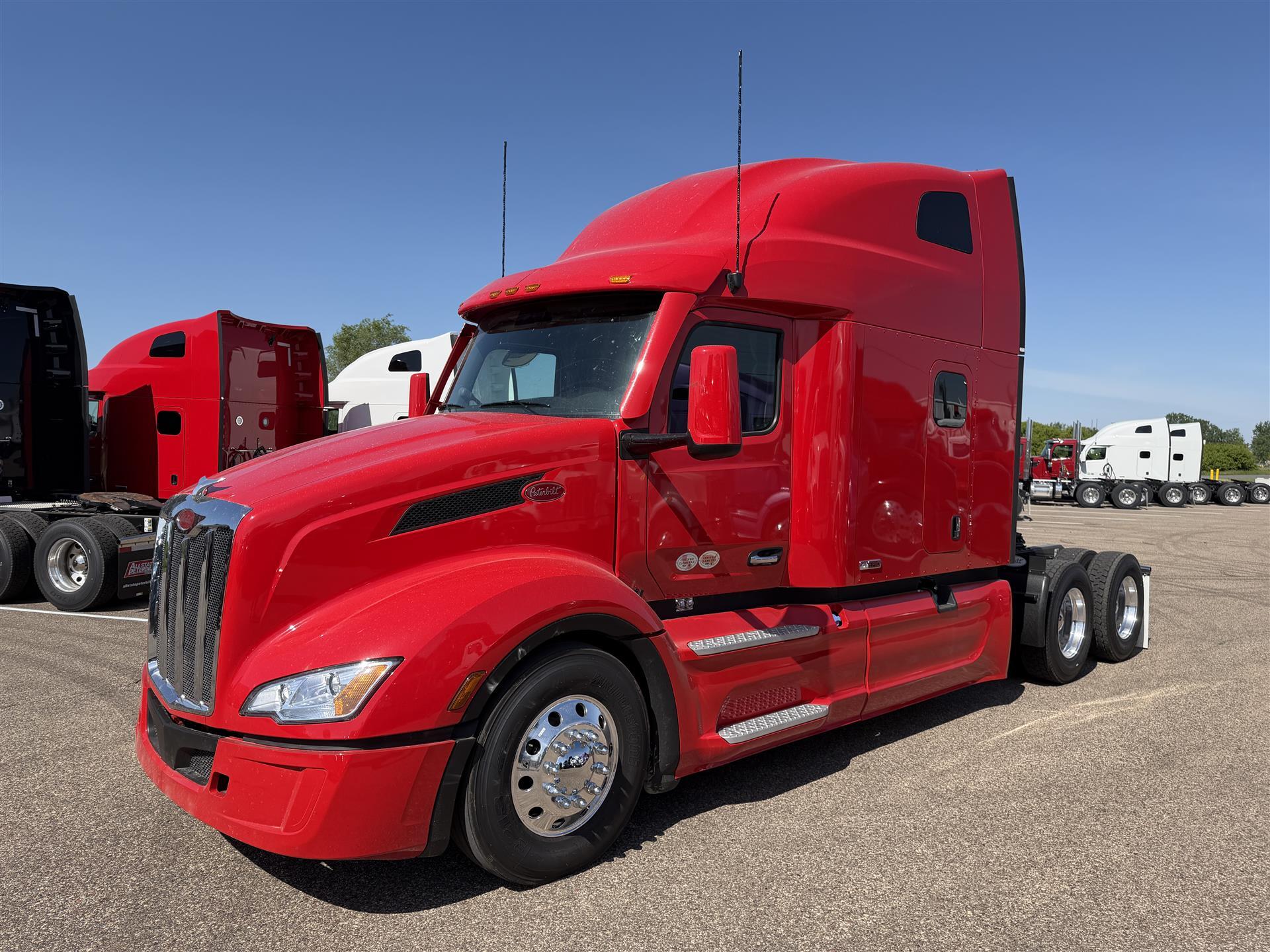 2027 PETERBILT 579 in Eau Claire, WI
