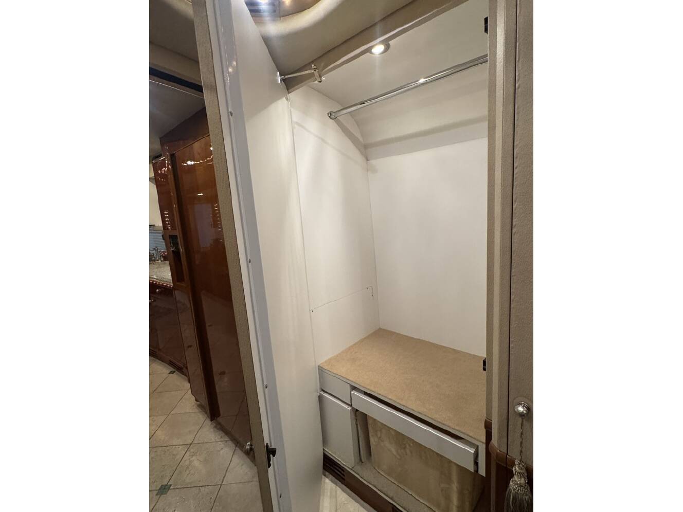 A photo of this 2005 Prevost LIBERTY ELEGANT LADY H 3 45 DOUBLE SLIDE